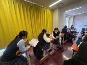 ３年生　成人講座を実施しました